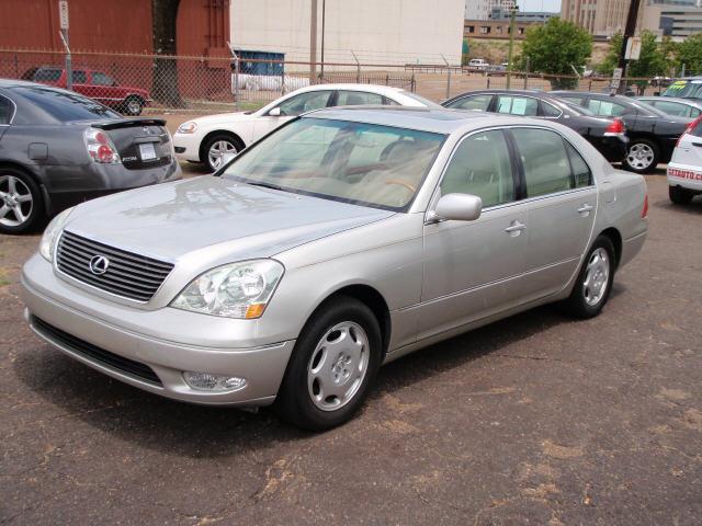 Photo of 2001 Lexus LS
