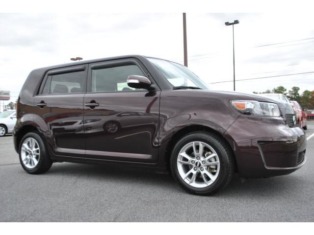 Photo of 2009 Scion xB