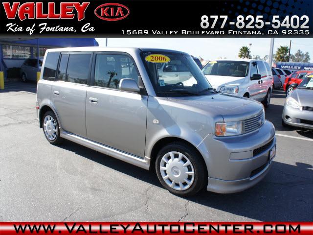 Photo of 2006 Scion xB