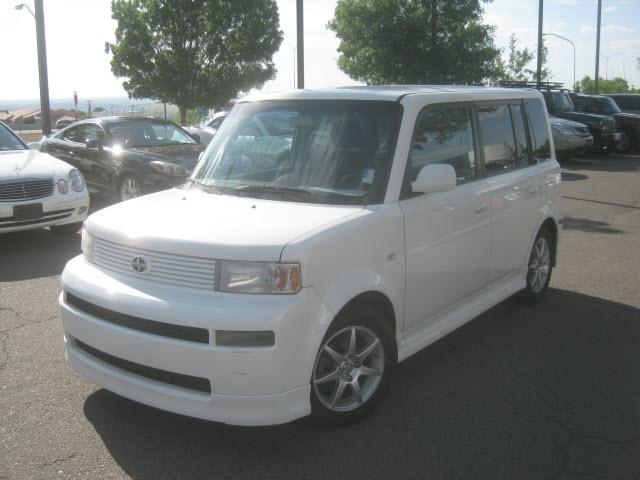 Photo of 2005 Scion xB