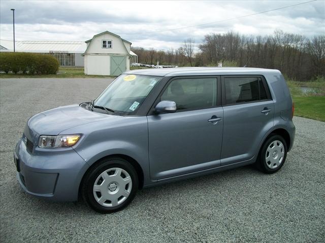 Photo of 2010 Scion xB