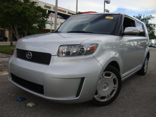 Photo of 2010 Scion xB