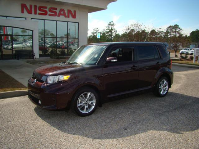 Photo of 2011 Scion xB