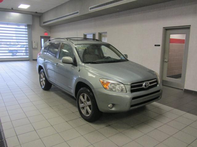 Photo of 2006 Toyota RAV4