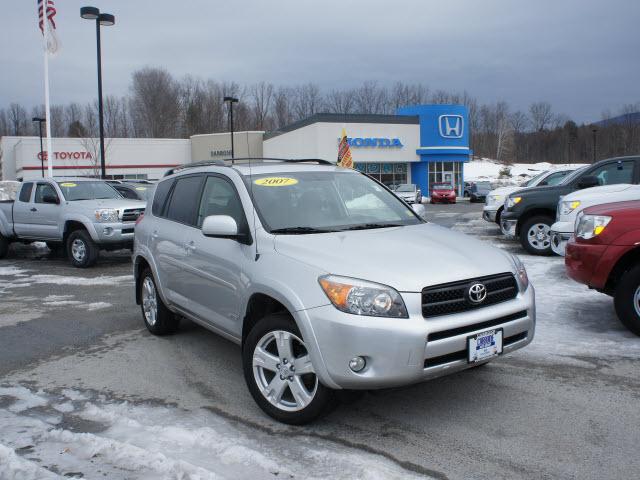 Photo of 2007 Toyota RAV4