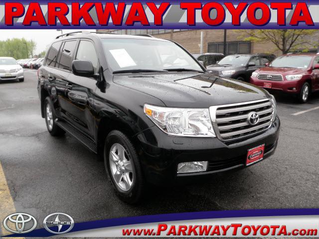 Photo of 2010 Toyota Land Cruiser