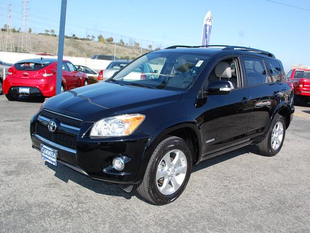Photo of 2010 Toyota RAV4