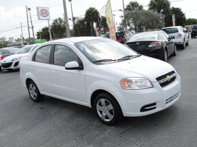 Photo of 2011 Chevrolet Aveo