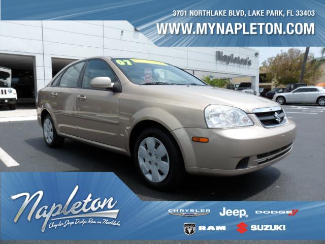 Photo of 2007 Suzuki Forenza