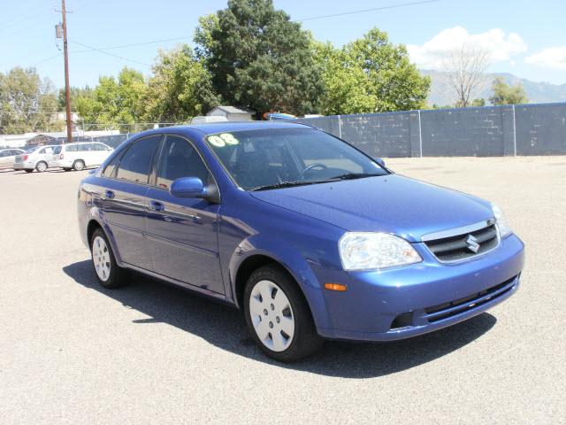 Photo of 2008 Suzuki Forenza