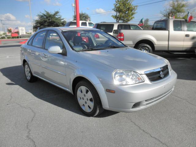 Photo of 2007 Suzuki Forenza