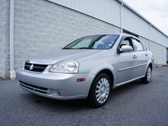 Photo of 2007 Suzuki Forenza