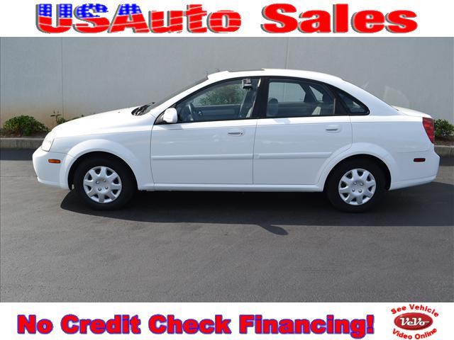 Photo of 2005 Suzuki Forenza