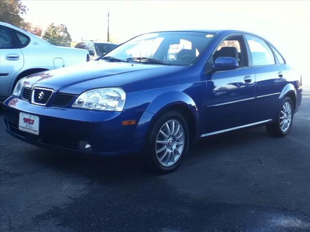 Photo of 2005 Suzuki Forenza