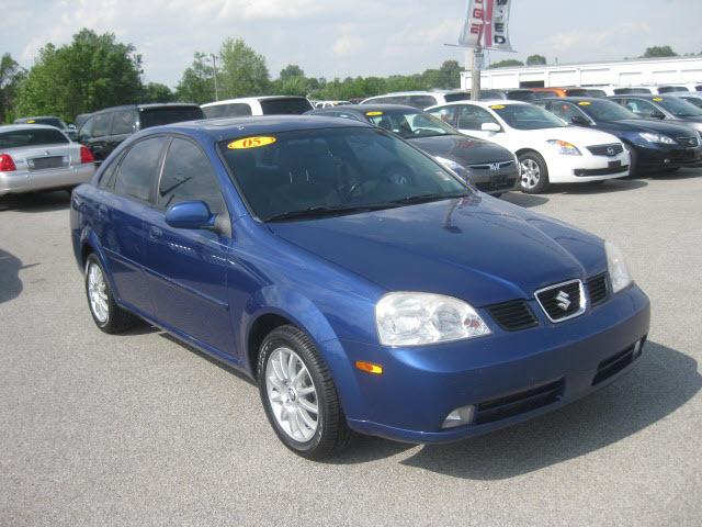 Photo of 2005 Suzuki Forenza