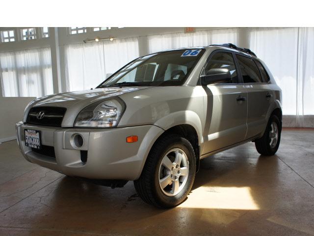 Photo of 2006 Hyundai Tucson