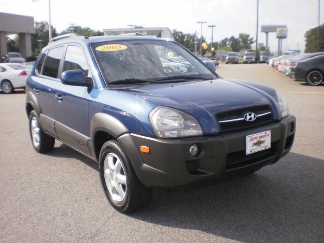 Photo of 2005 Hyundai Tucson