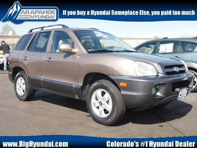 Photo of 2005 Hyundai Santa Fe