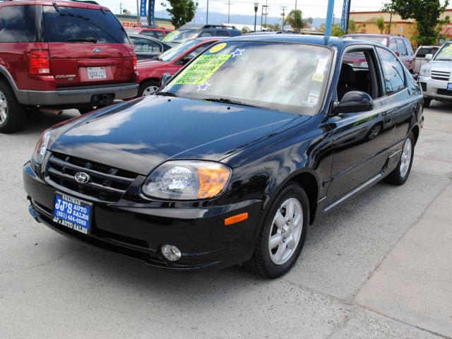 Photo of 2003 Hyundai Accent