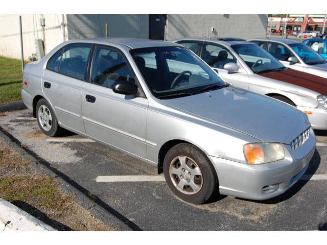 Photo of 2001 Hyundai Accent