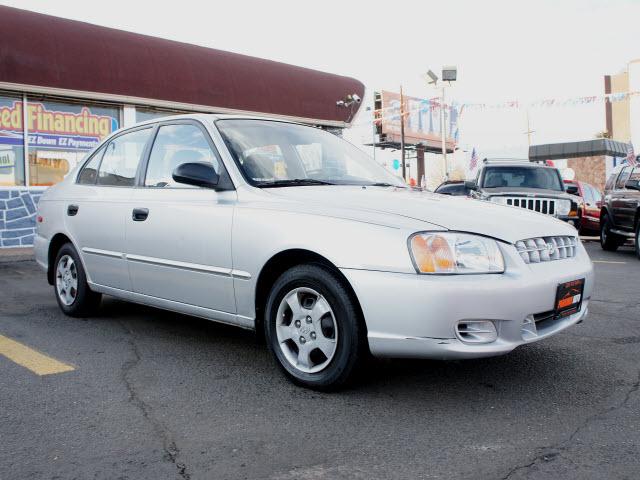 Photo of 2001 Hyundai Accent