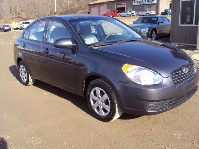 Photo of 2009 Hyundai Accent