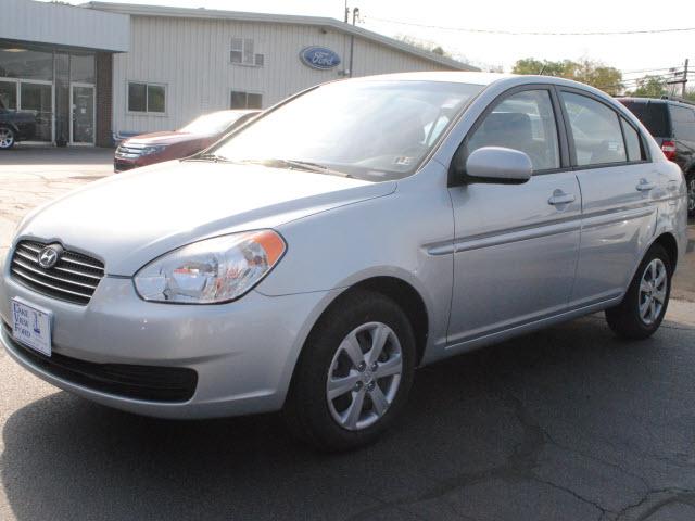 Photo of 2011 Hyundai Accent