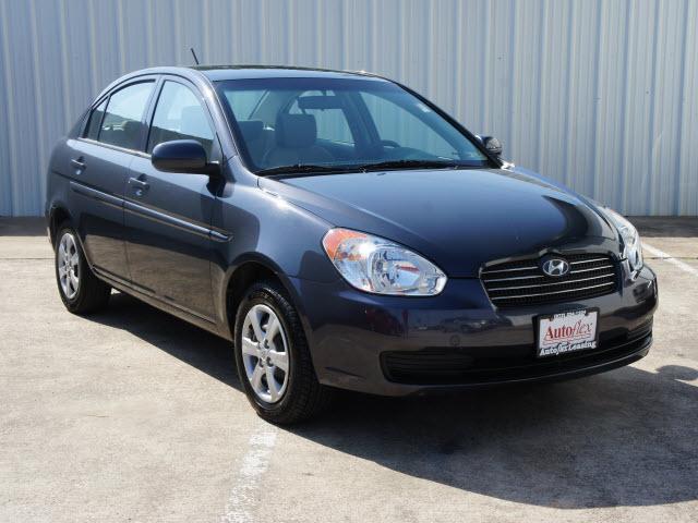 Photo of 2011 Hyundai Accent