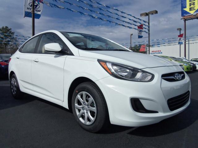 Photo of 2012 Hyundai Accent