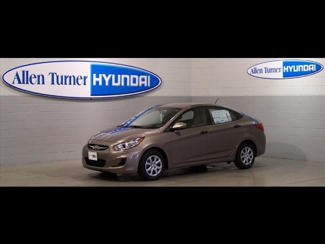 Photo of 2012 Hyundai Accent