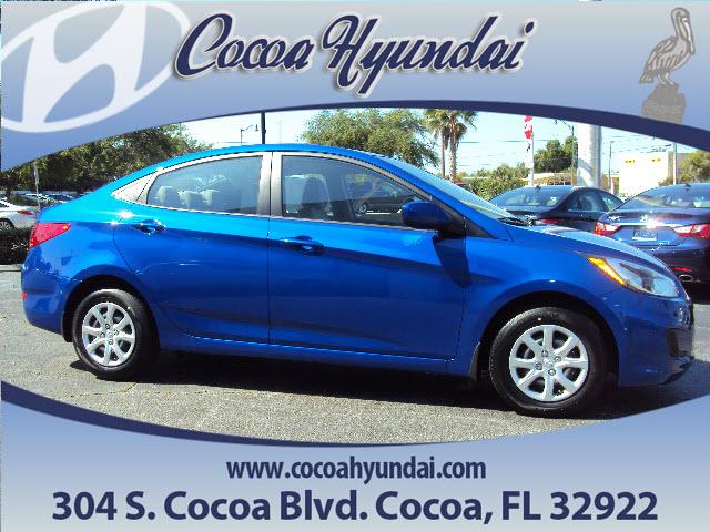 Photo of 2012 Hyundai Accent