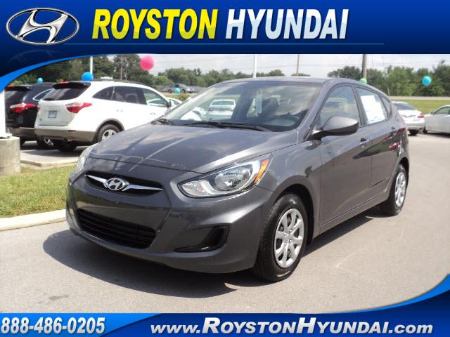 Photo of 2012 Hyundai Accent