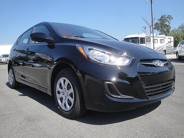 Photo of 2012 Hyundai Accent