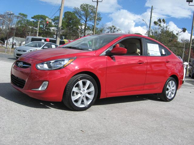Photo of 2012 Hyundai Accent