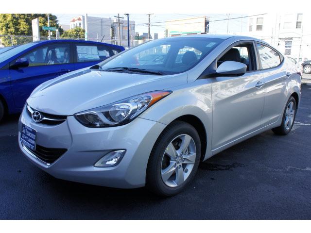 Photo of 2012 Hyundai Elantra