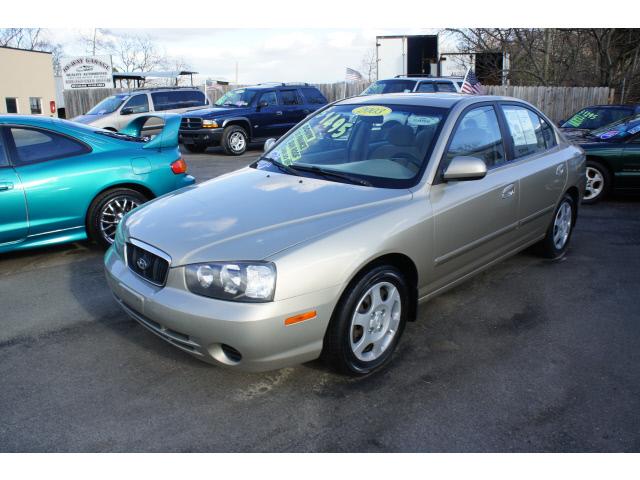 Photo of 2003 Hyundai Elantra