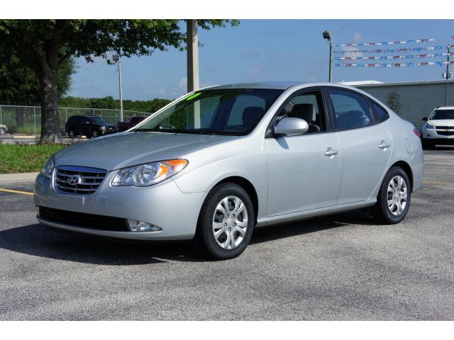 Photo of 2010 Hyundai Elantra