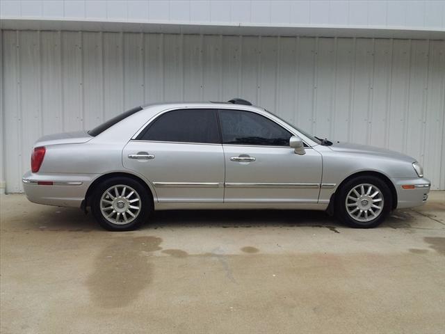 Photo of 2005 Hyundai XG350