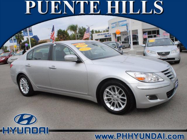 Photo of 2009 Hyundai Genesis