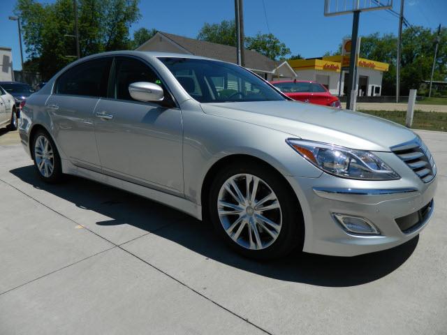 Photo of 2012 Hyundai Genesis