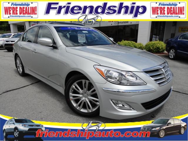 Photo of 2012 Hyundai Genesis