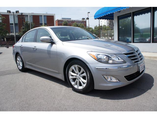 Photo of 2012 Hyundai Genesis