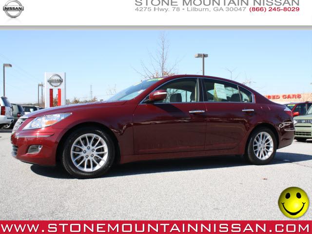 Photo of 2011 Hyundai Genesis