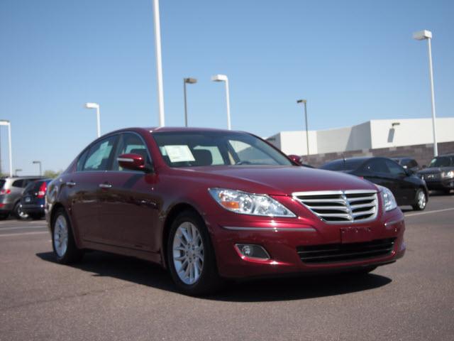 Photo of 2011 Hyundai Genesis