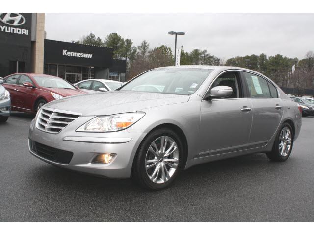 Photo of 2011 Hyundai Genesis