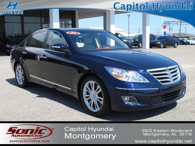 Photo of 2011 Hyundai Genesis