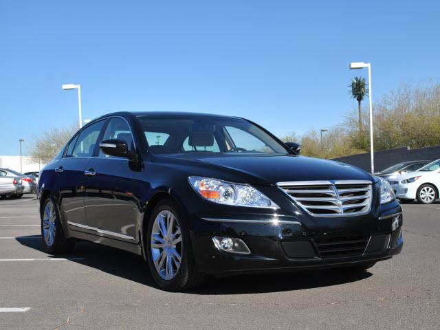 Photo of 2011 Hyundai Genesis