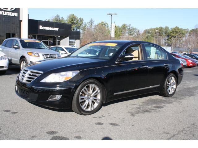 Photo of 2011 Hyundai Genesis