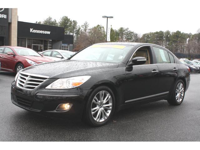Photo of 2011 Hyundai Genesis