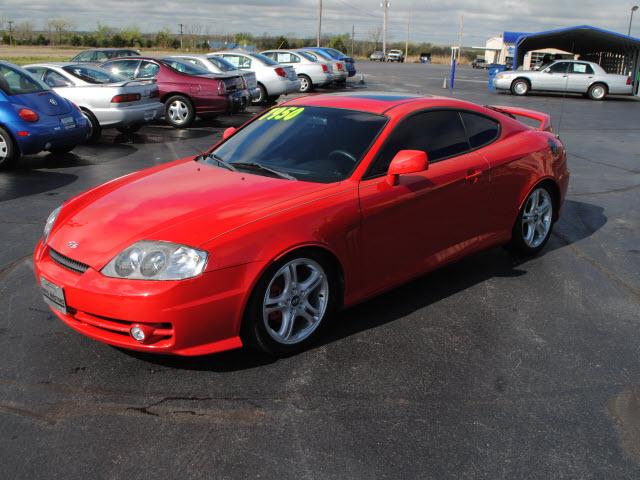 Photo of 2004 Hyundai Tiburon